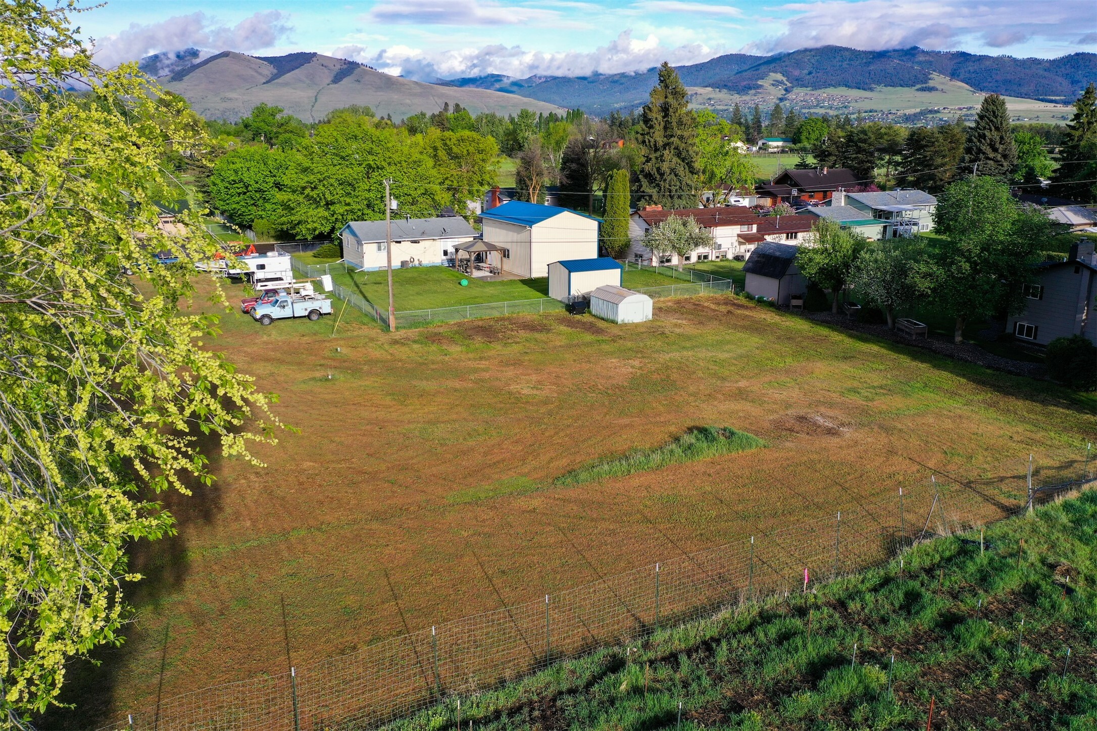 Property Photo: 935 Gladis Drive MT 59804