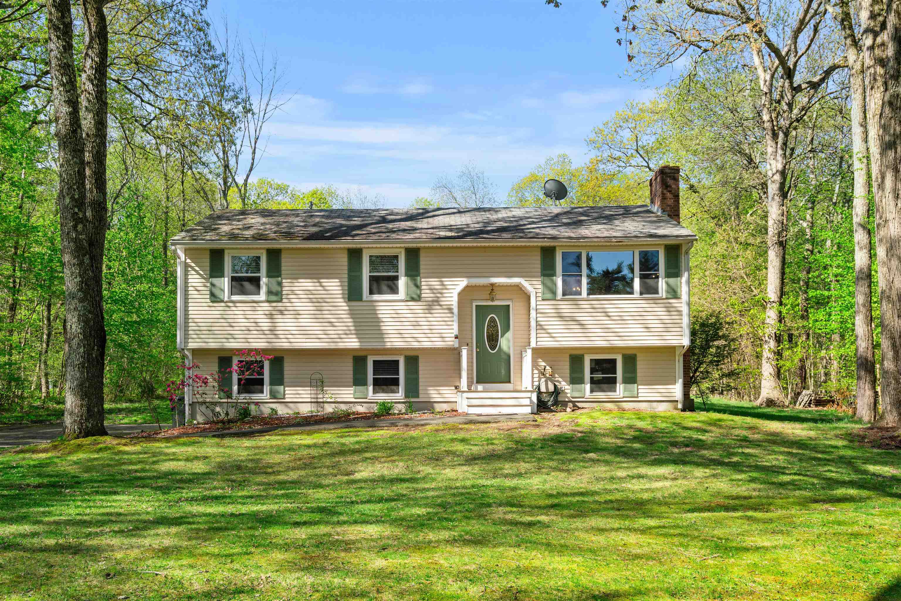 Property Photo: 53 Island Pond Road NH 03038