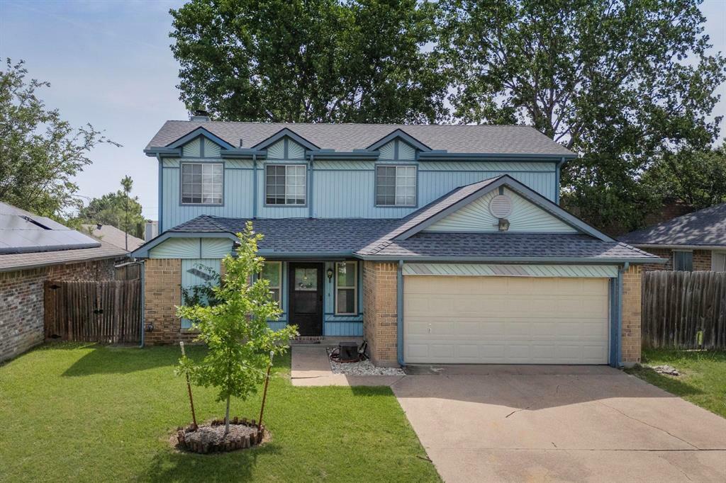 Property Photo: 4821 Abbott Avenue TX 76018
