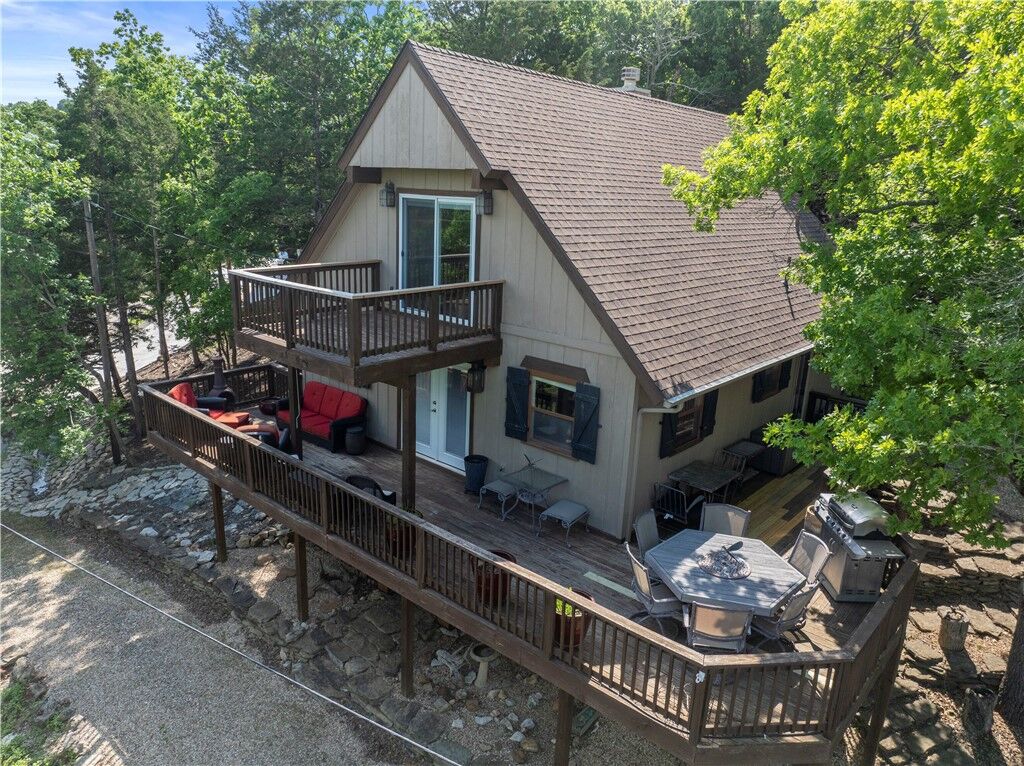 Property Photo: 21432 Lakeview Drive AR 72732