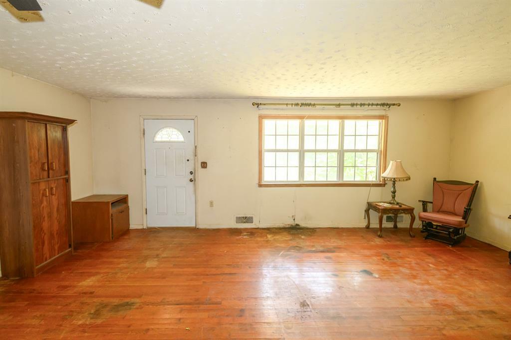 Property Photo: 1005 W Pittman Avenue OK 74851