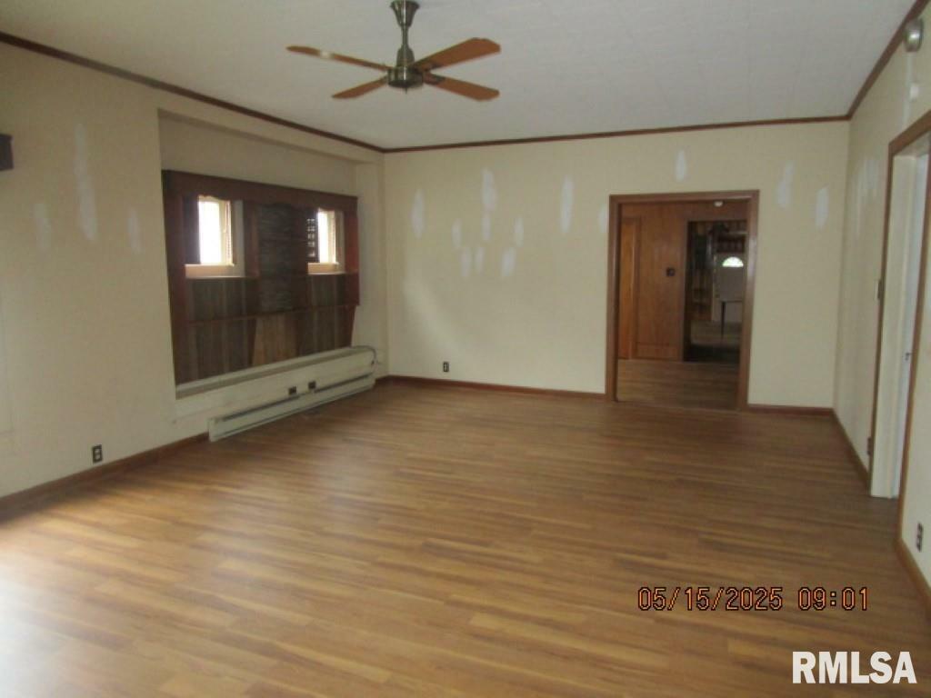 Property Photo: 1106 E St Louis Street IL 62896
