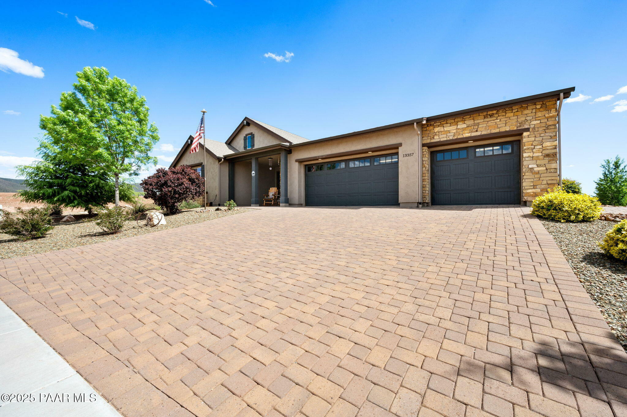 Property Photo: 13357 Belgian Way AZ 86315