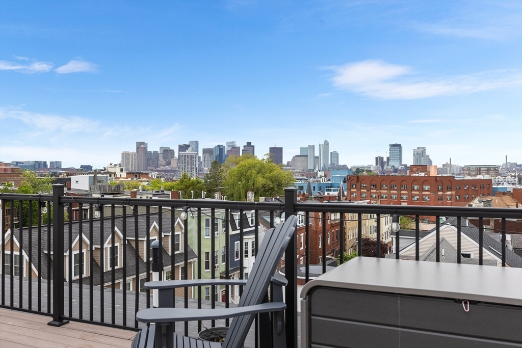 Property Photo:  46 Eutaw St Ph  MA 02128 