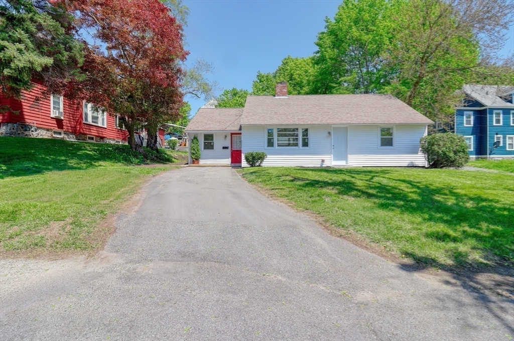 137 Jackson Street  Methuen MA 01844 photo