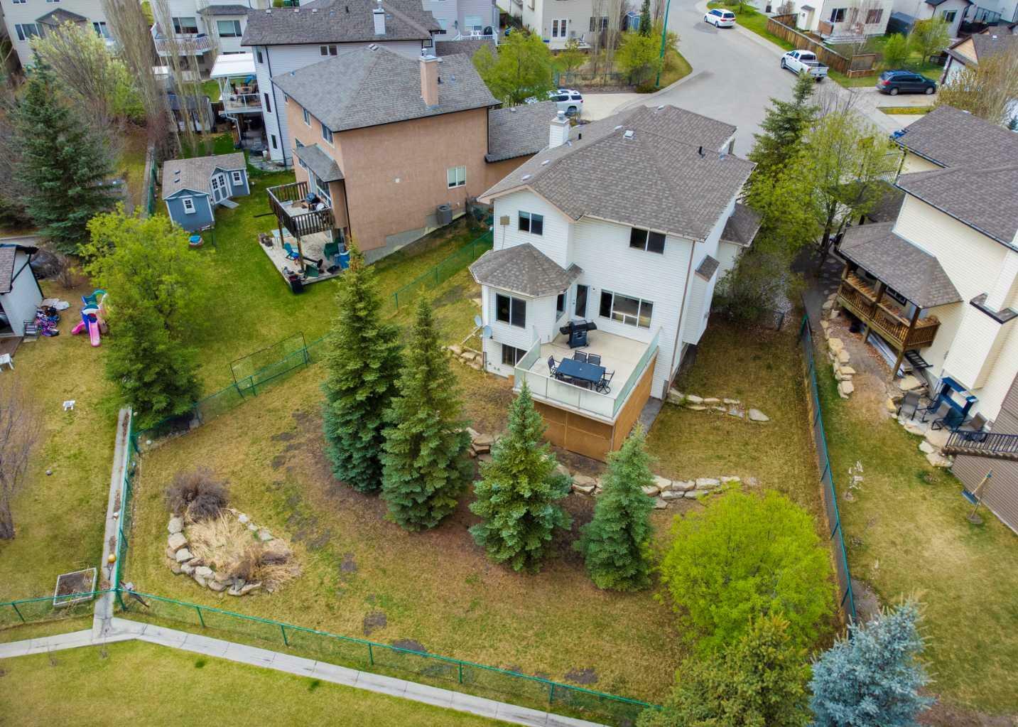 Property Photo:  6 Bow Ridge Close  AB T4C 1V8 