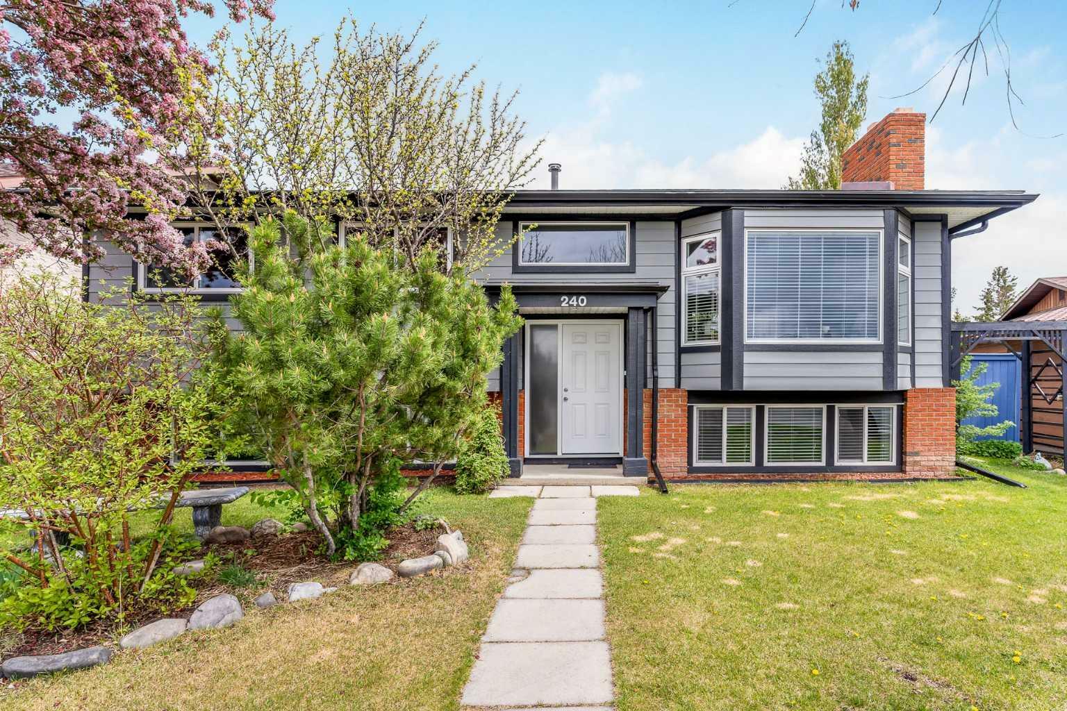 240 Templebow Place NE  Calgary AB T1Y 5B3 photo