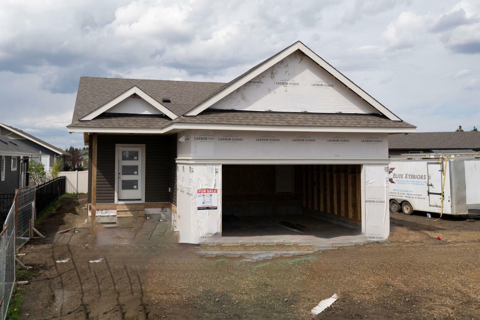 Property Photo: 10 Tindale Place AB T4P 0T8