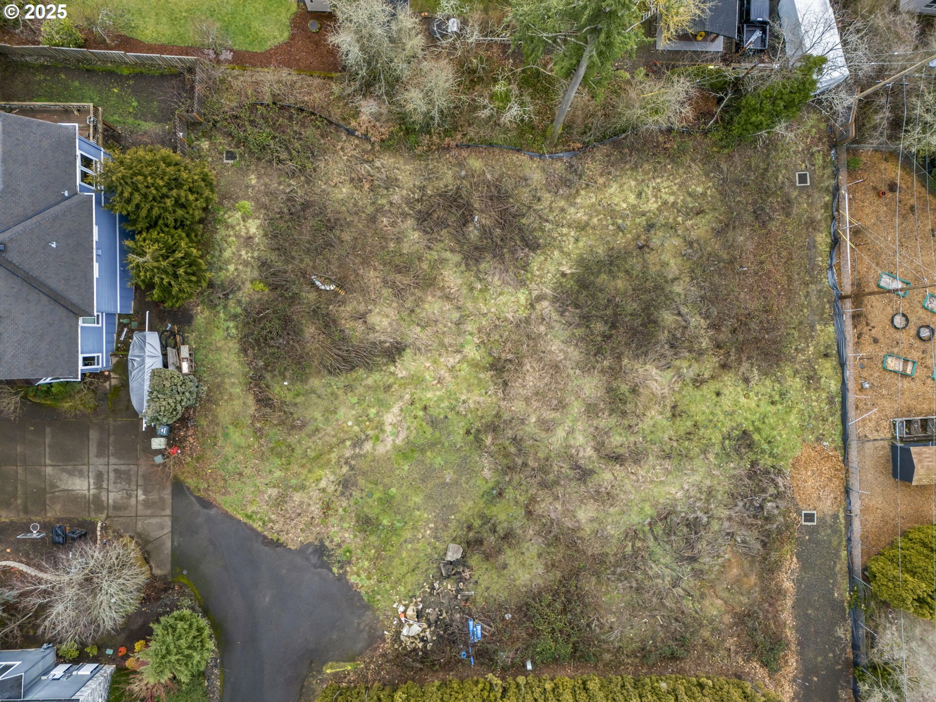 Property Photo: 10238 NW Lee St OR 97229