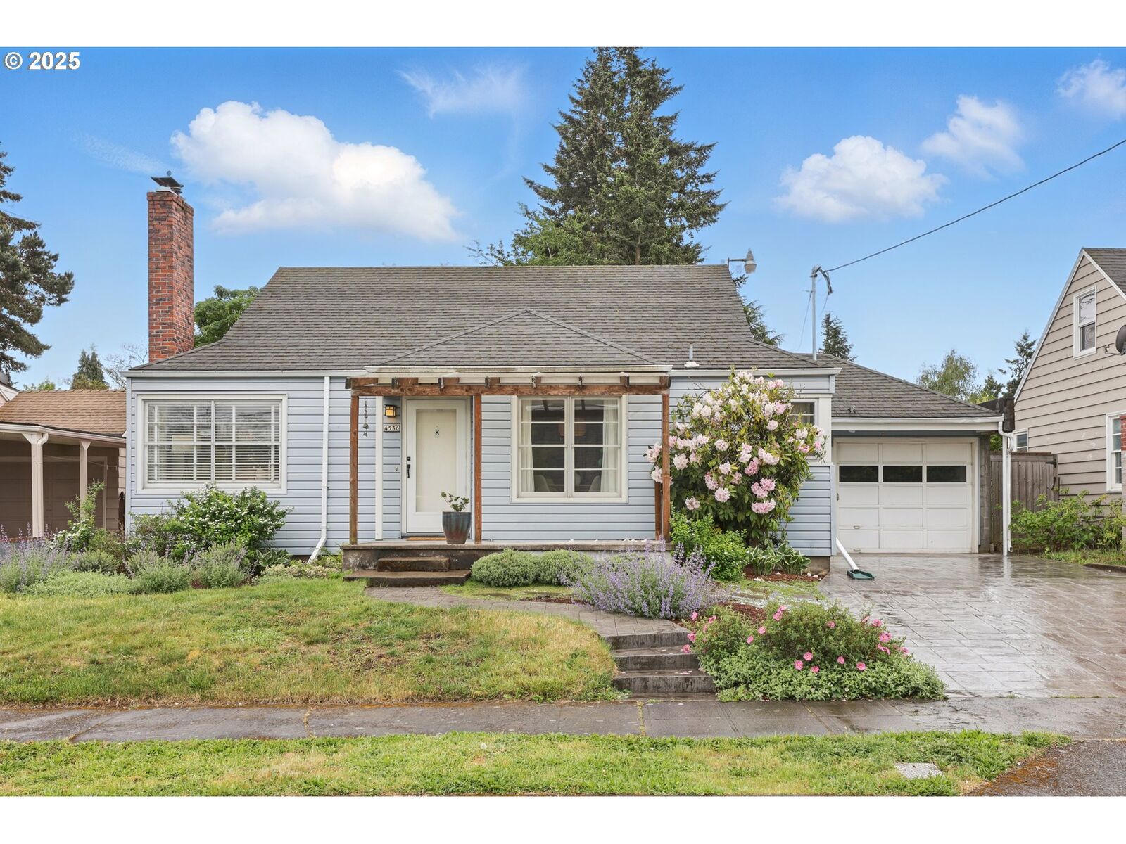 Property Photo: 4536 NE Prescott St OR 97218