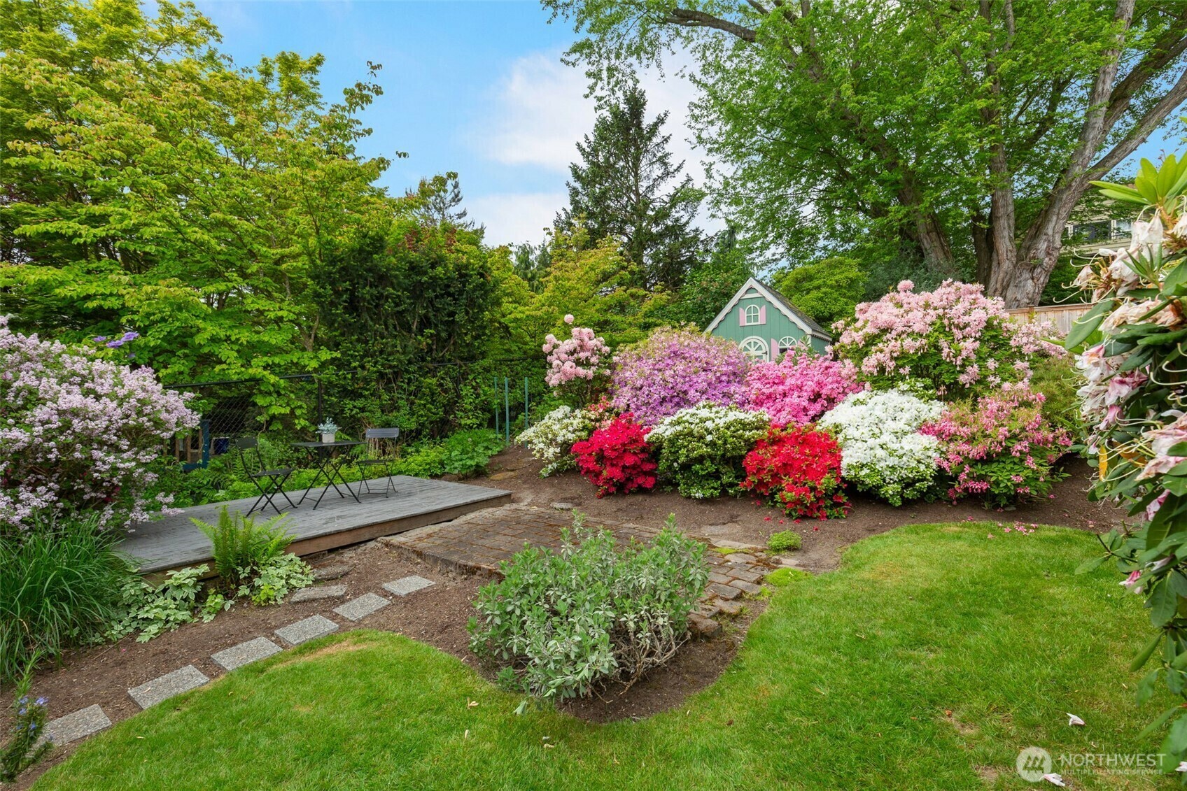 Property Photo: 8219 Ashworth Avenue N WA 98103