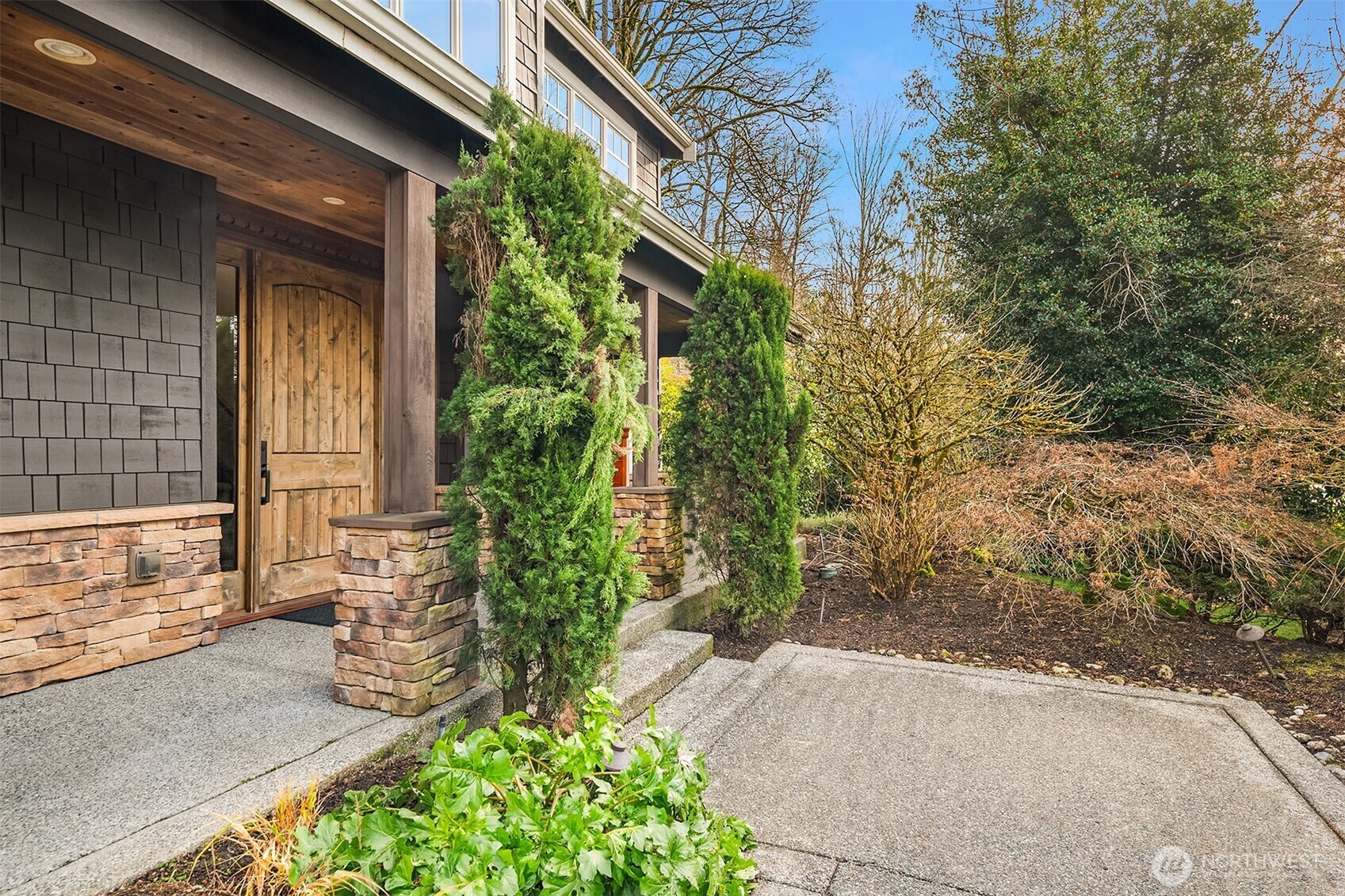 Property Photo: 5012 112th Avenue NE WA 98033