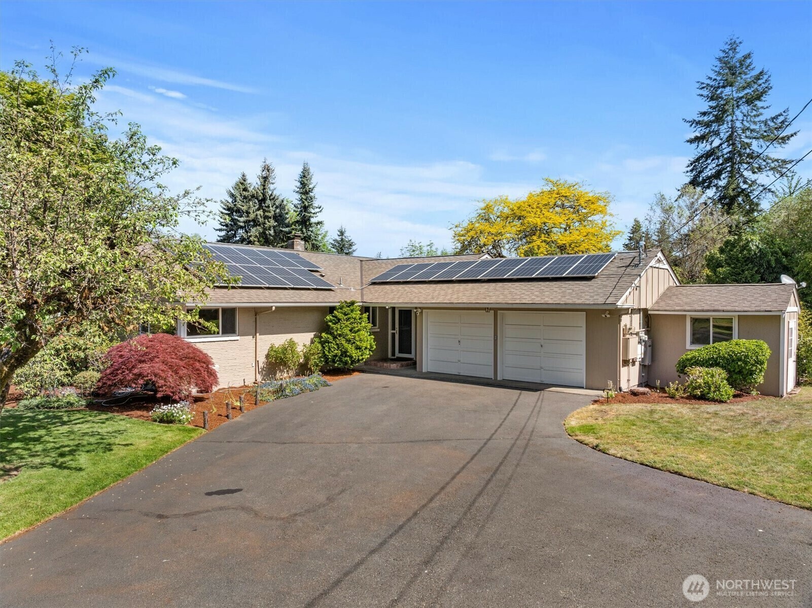 Property Photo: 11411 Clovercrest Drive SW WA 98499
