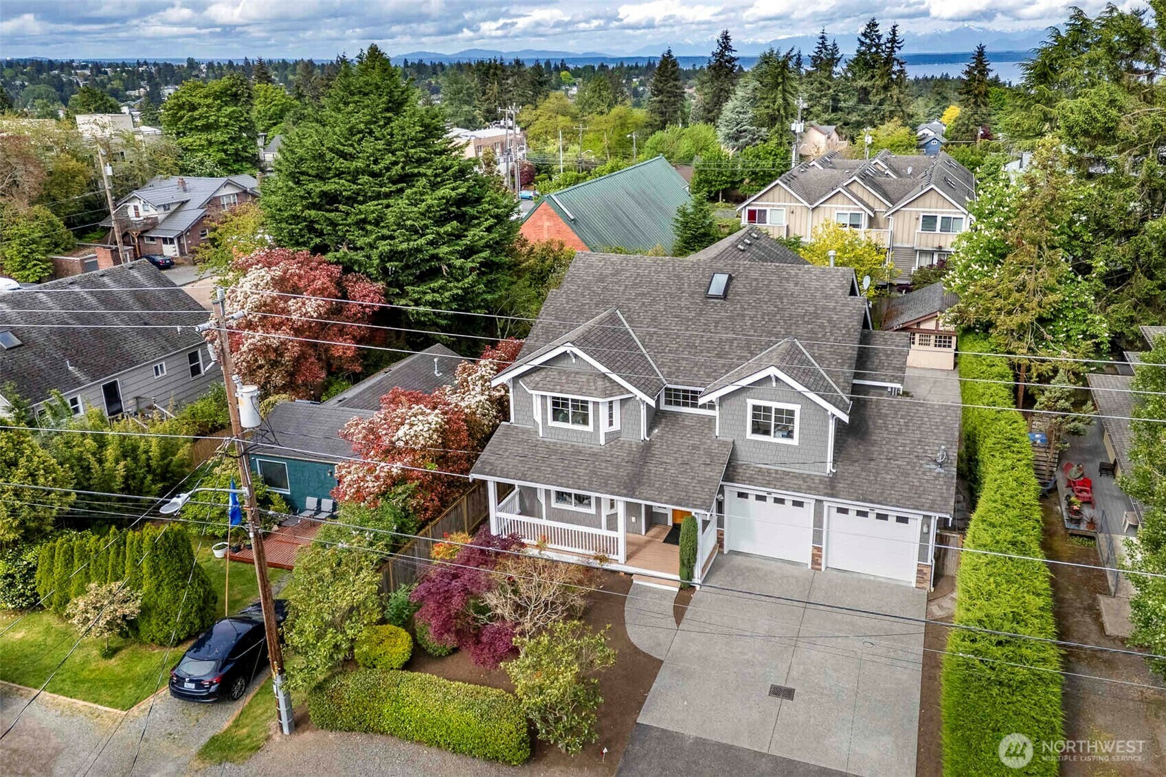 Property Photo: 11011 Phinney Avenue N WA 98133