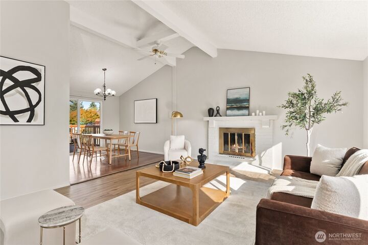 Property Photo: 3732 S 254th Place WA 98032