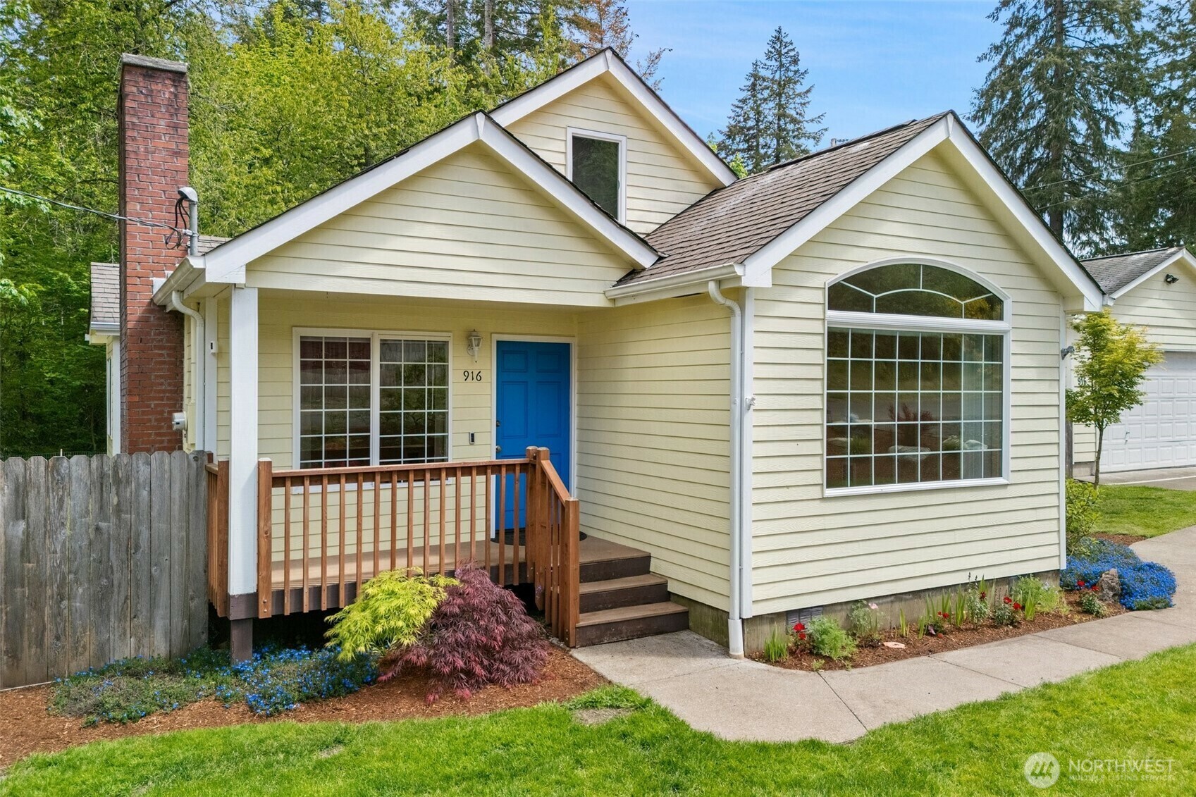 916 S 10th Street  Shelton WA 98584 photo
