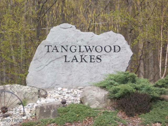 Property Photo: Lot 305 Eastwood Drive PA 18426