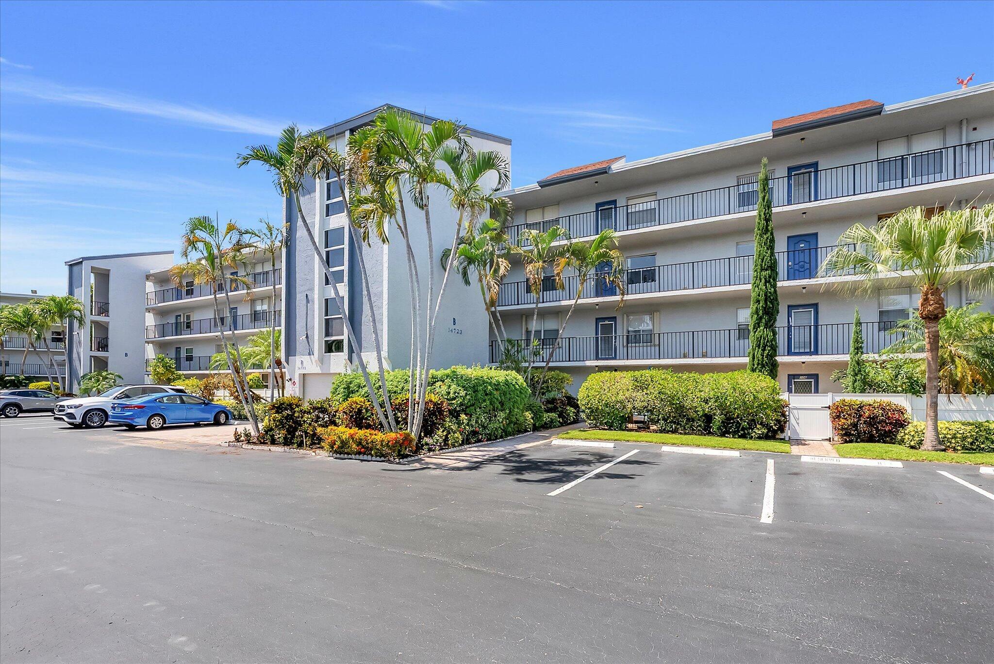 Property Photo: 14723 Cumberland Drive 1040 FL 33446