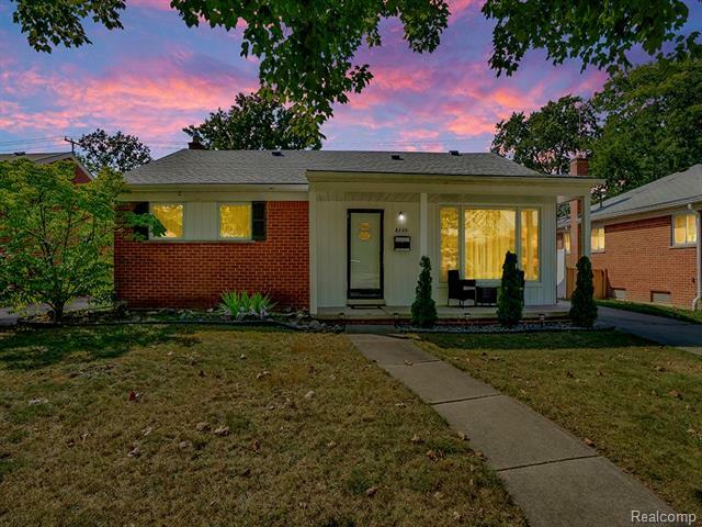 6899 Amboy Street  Dearborn Heights MI 48127 photo