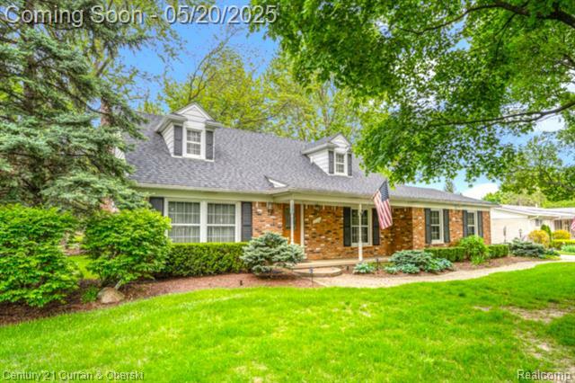 Property Photo:  35166 Drake Heights Drive  MI 48335 