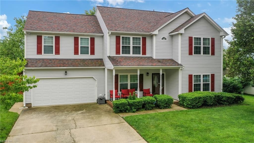 Property Photo: 240 Fallawater Way VA 23434