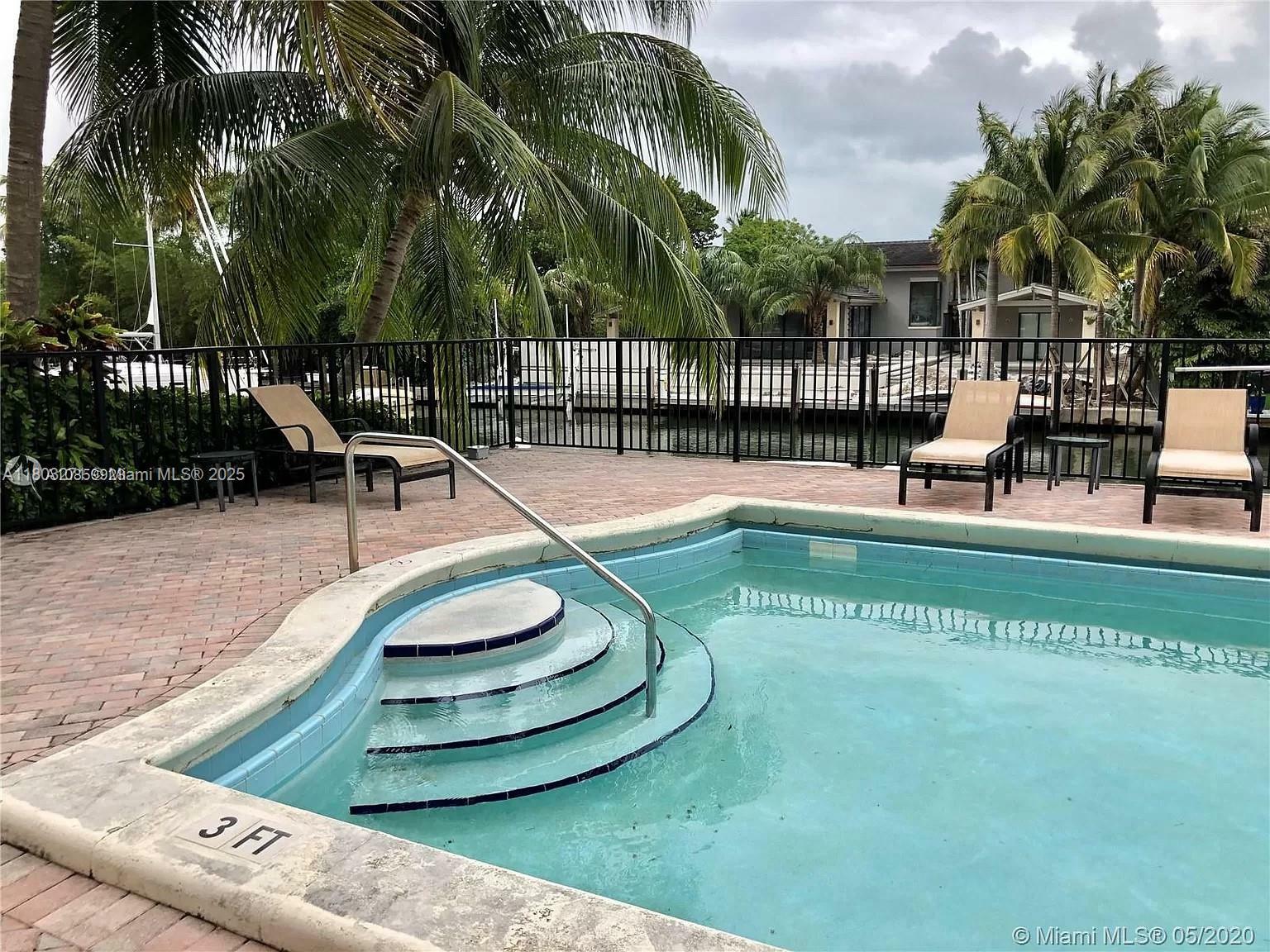 6855 Edgewater Dr 1cs  Coral Gables FL 33133 photo