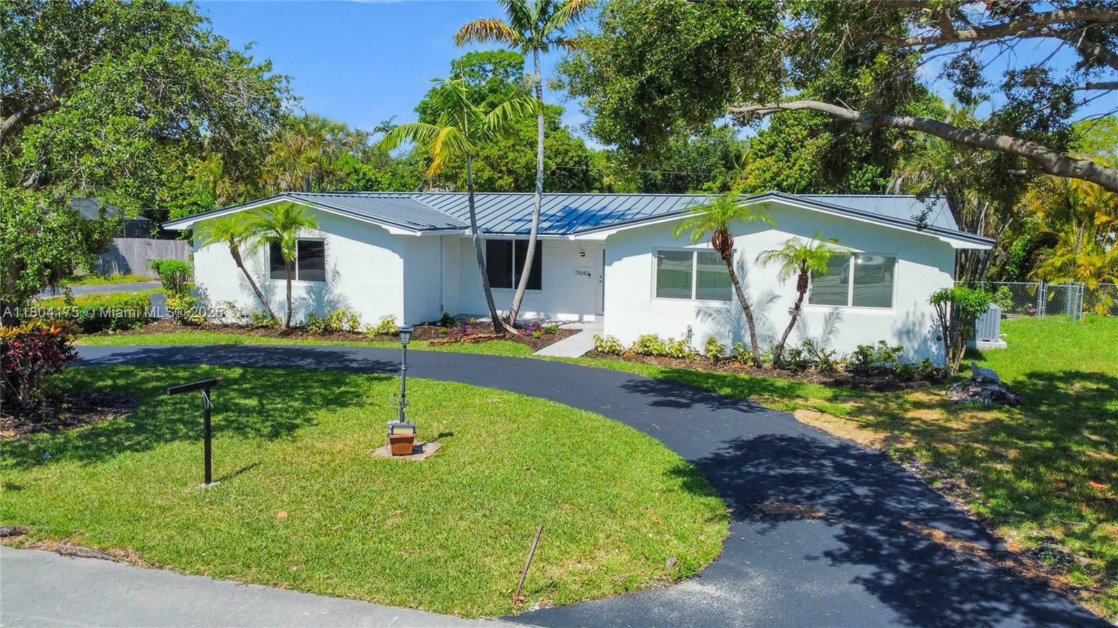 17640 SW 84th Ct  Palmetto Bay FL 33157 photo