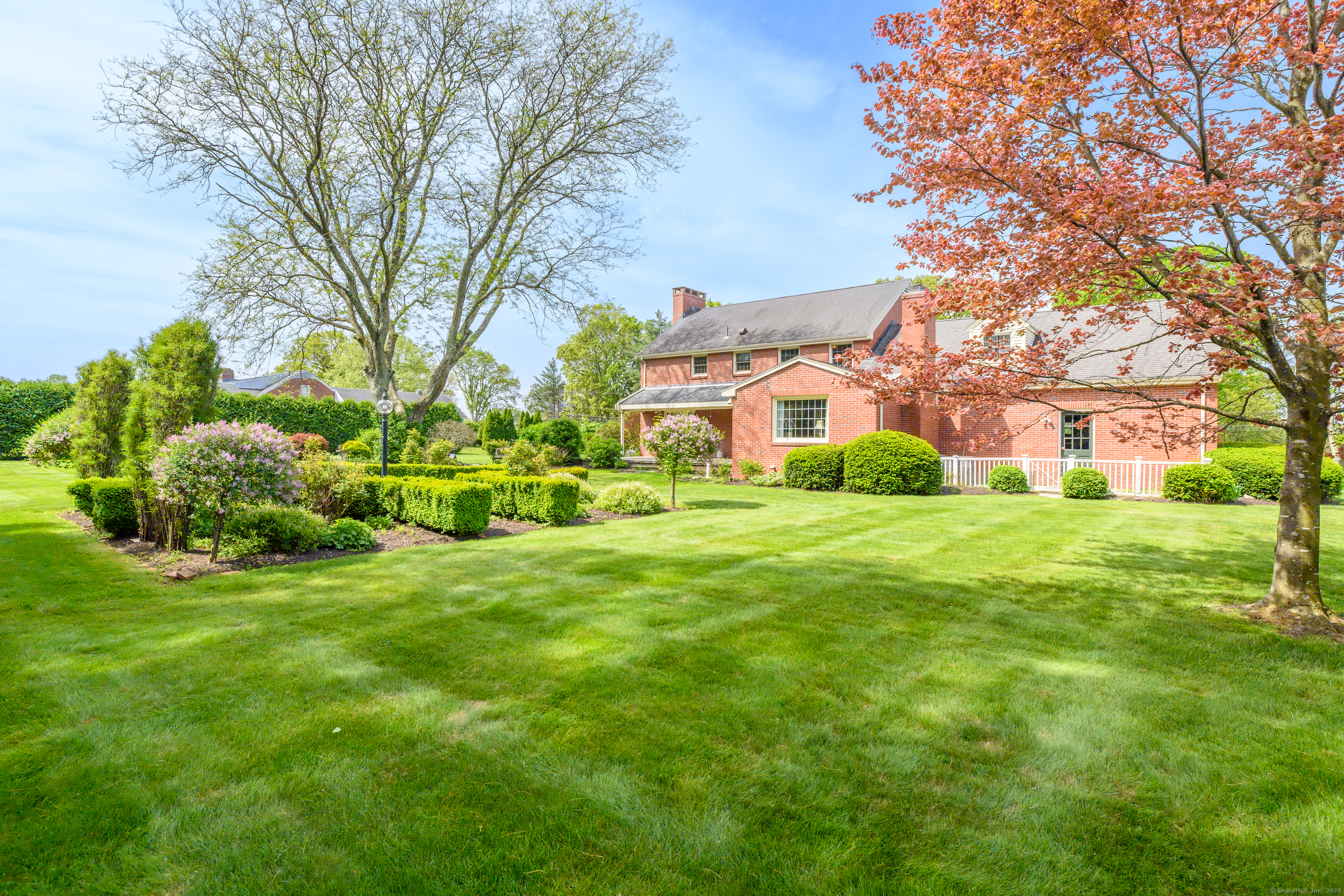 Property Photo: 116 Thornbush Road CT 06109