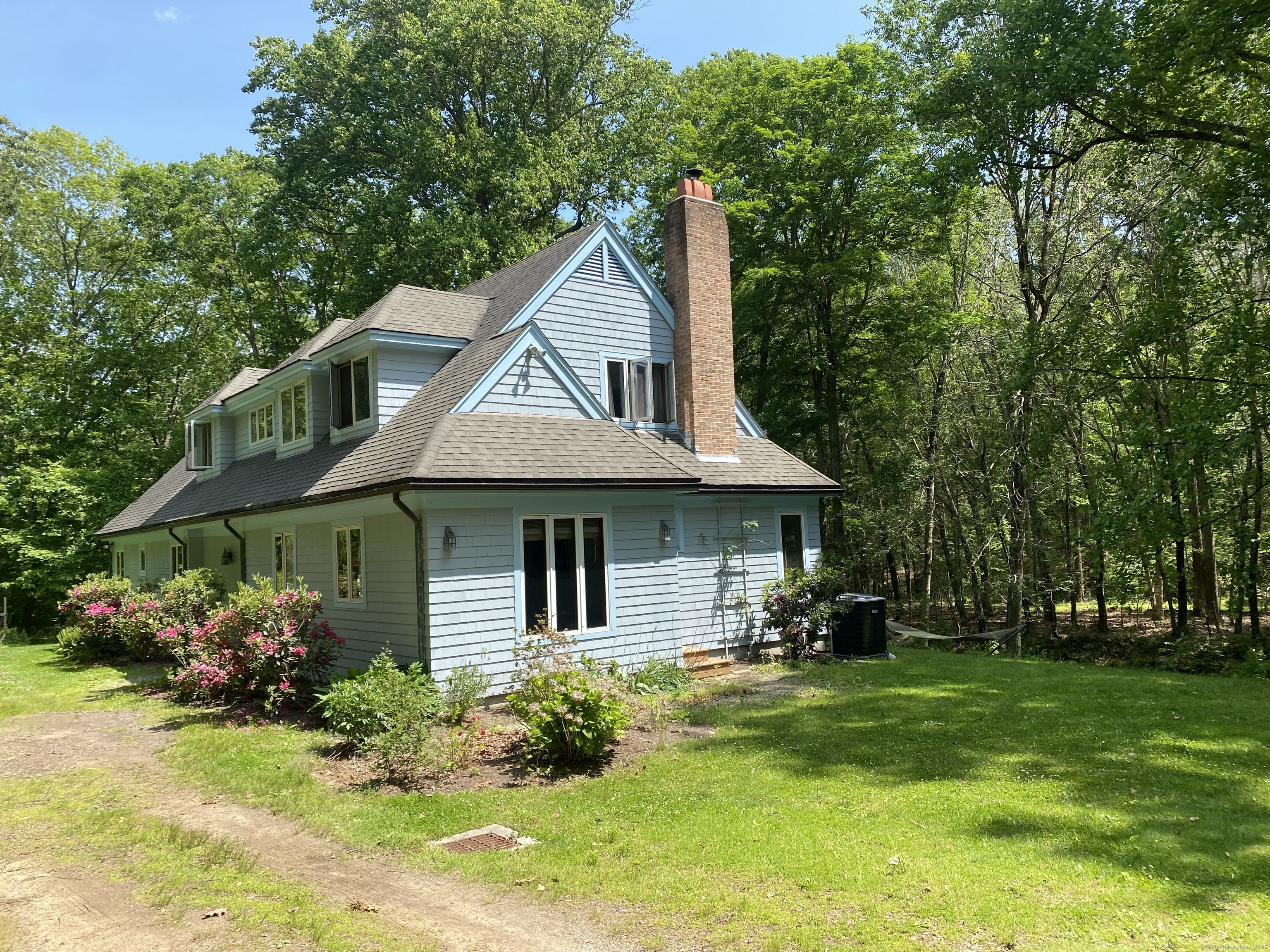 Property Photo:  252 Chestnut Hill Road  CT 06419 