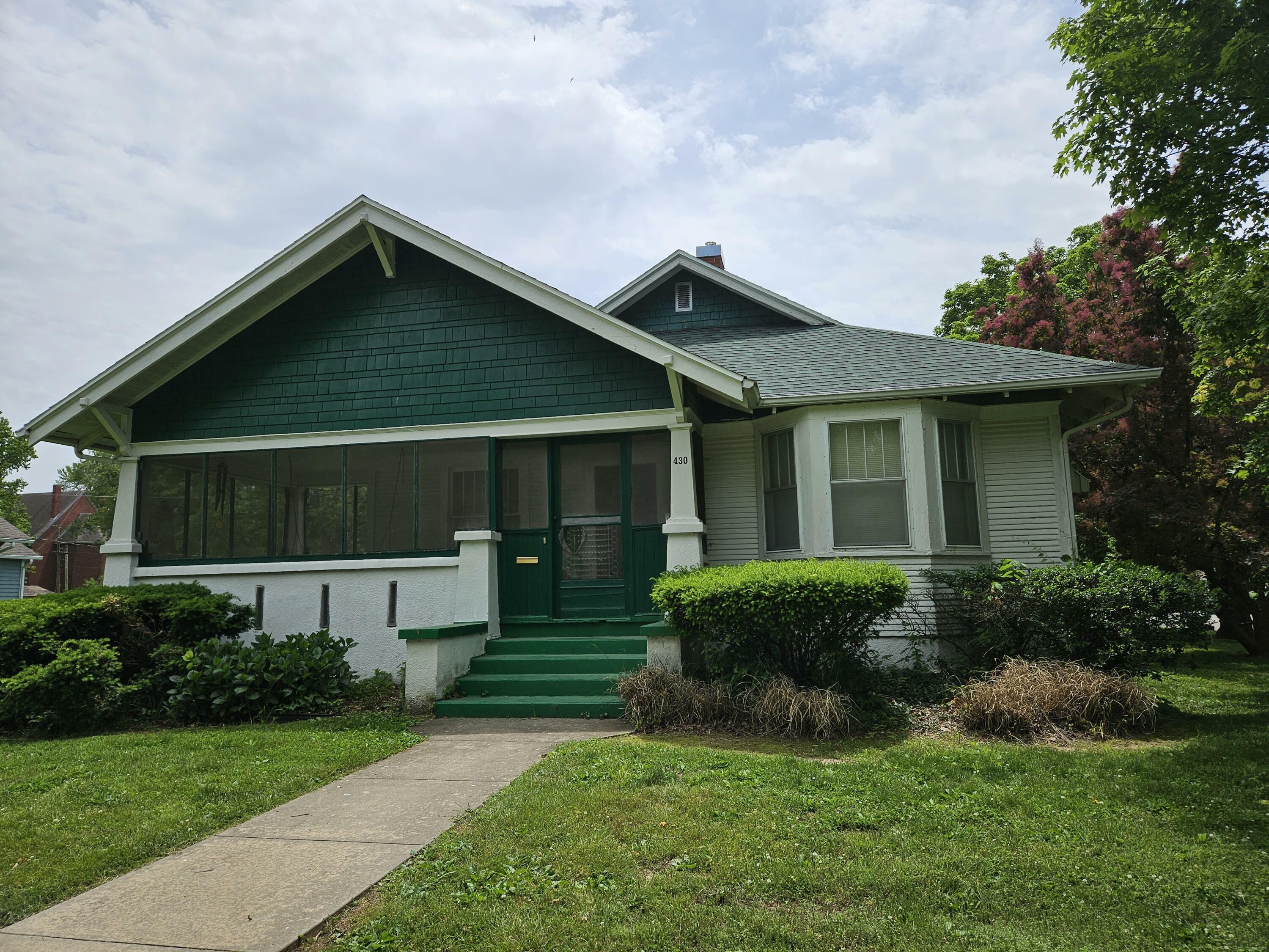 Property Photo: 430 W Pleasant Street MO 65605