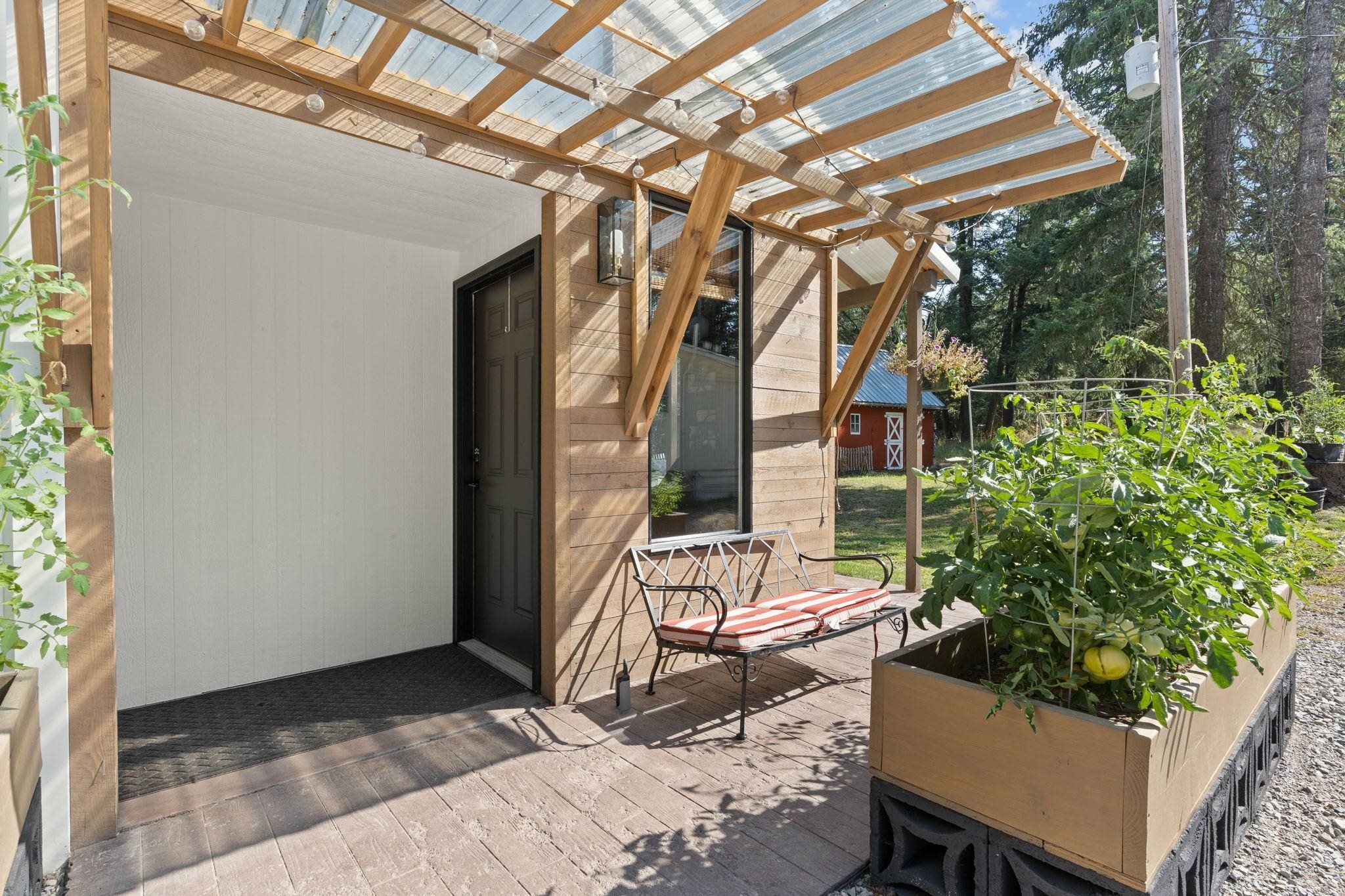 Property Photo: 9412 N Campbell Rd WA 99027