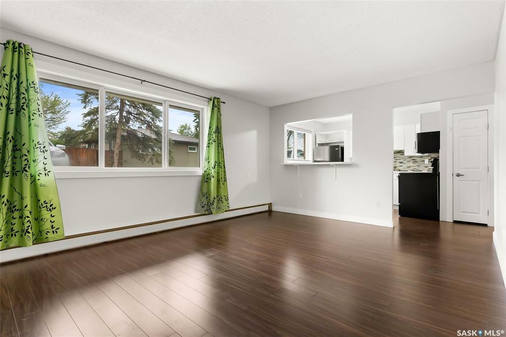 Photo de la propriété: 230 Broadway Avenue E 4 SK S4N 0Z9