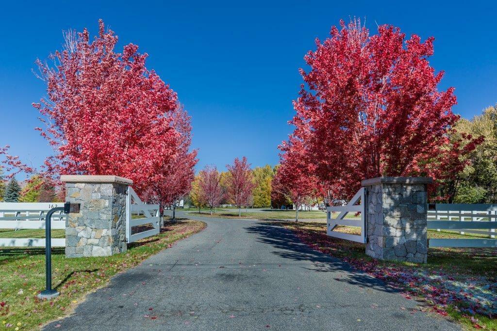 Property Photo: 162 S Hiawatha Dr ID 83333