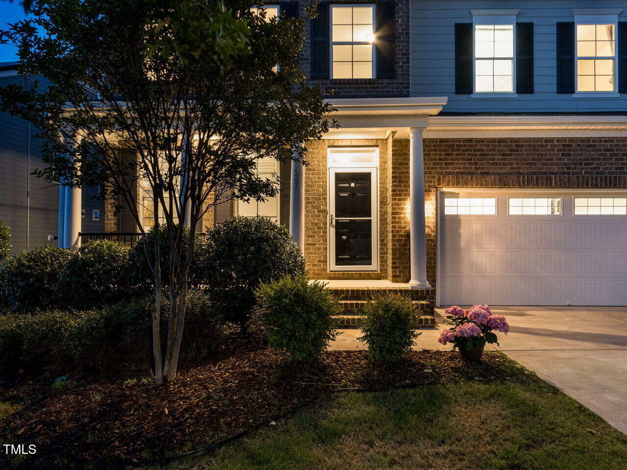 Property Photo: 437 Henmore Brook Dr Drive NC 27519