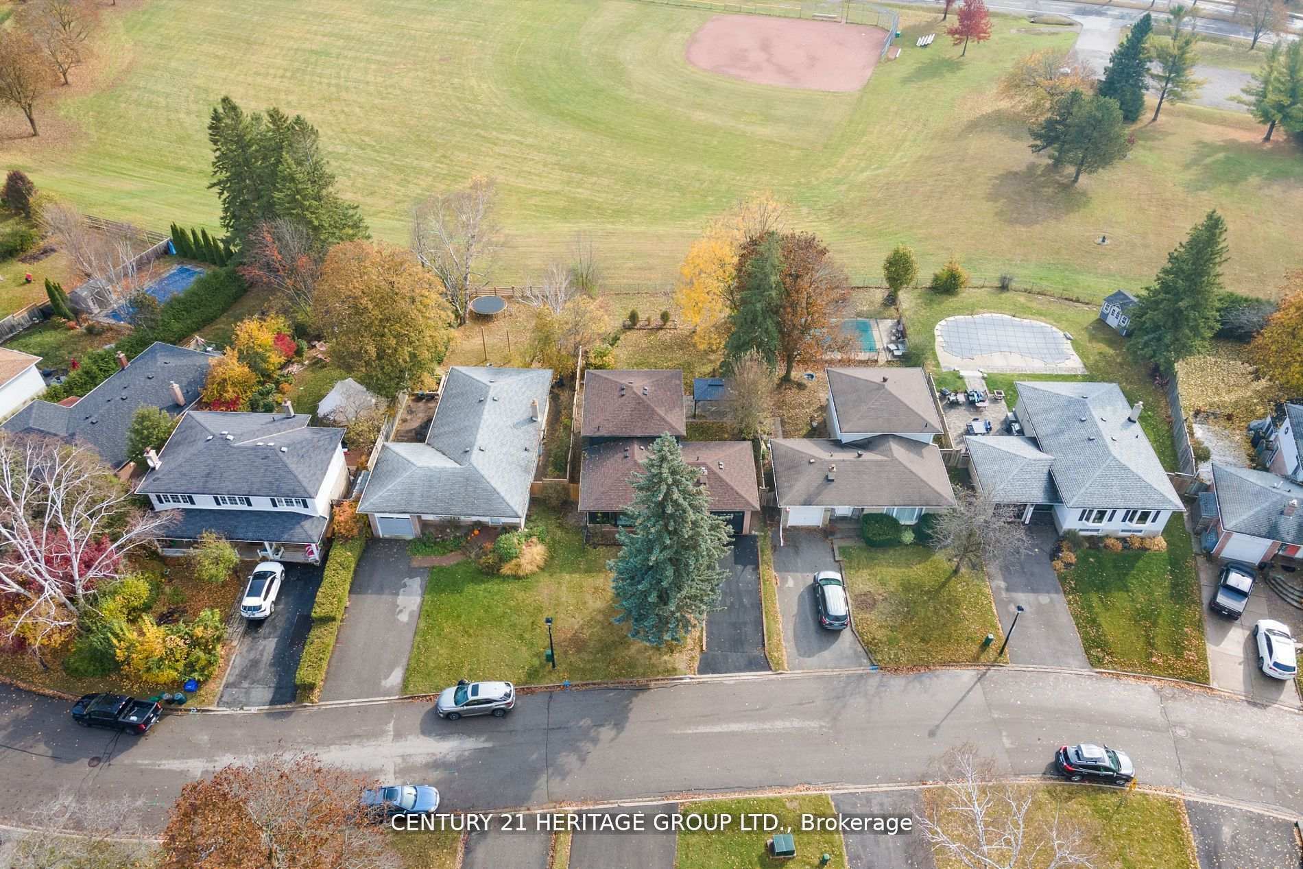 Property Photo: 298 Roywood Crescent ON L3Y 1A5