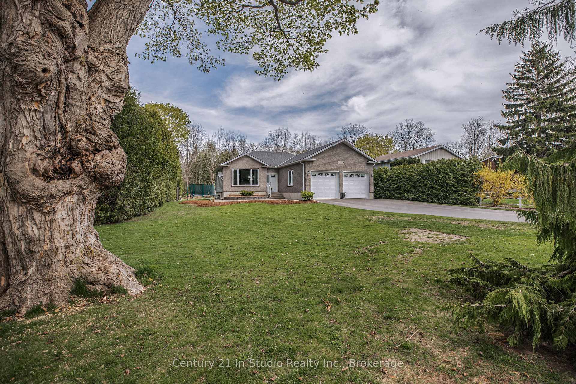 Photo de la propriété: 406 Alice Street ON N0H 2L0