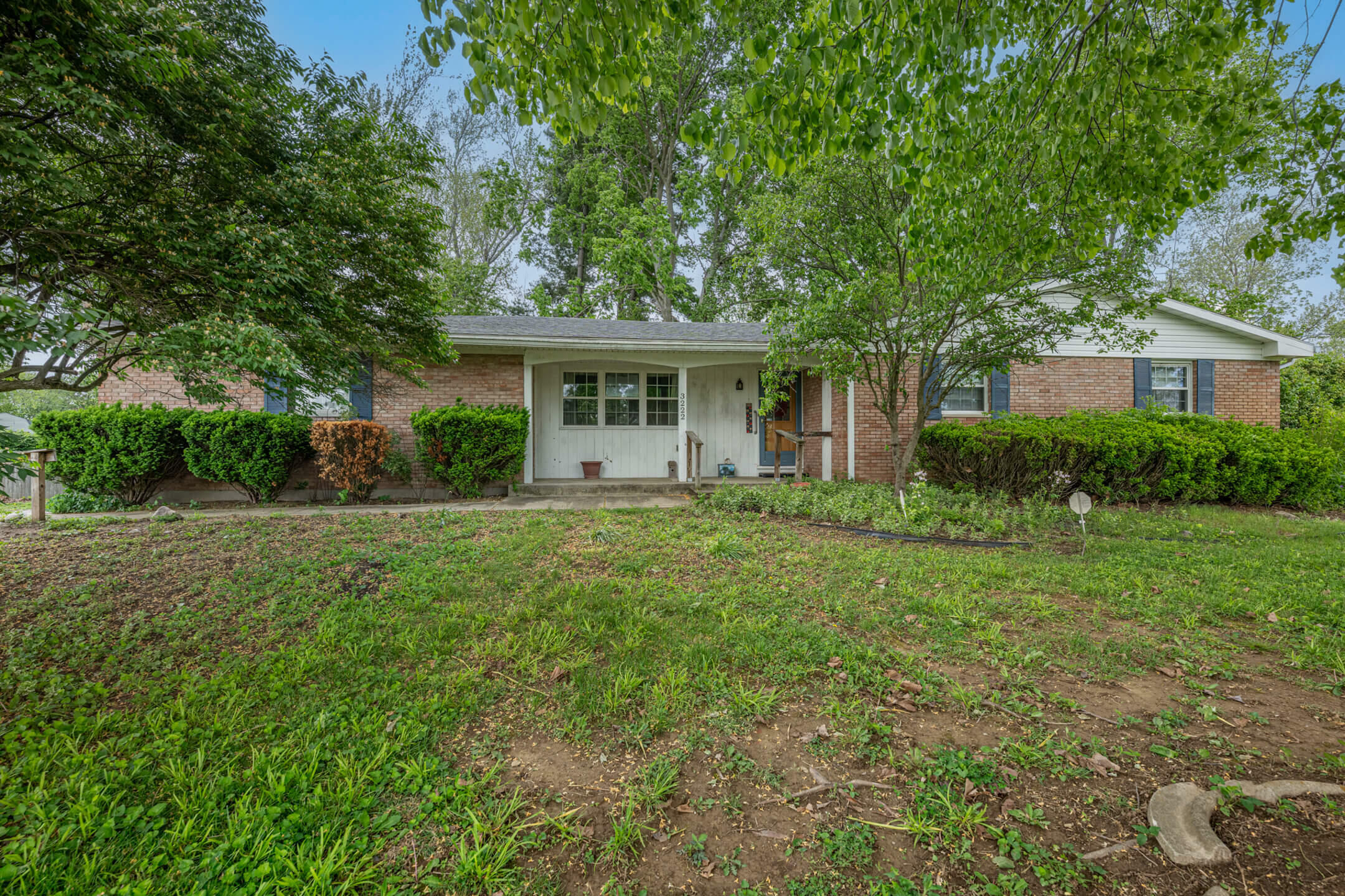 Property Photo: 3222 Delrey Road OH 45504