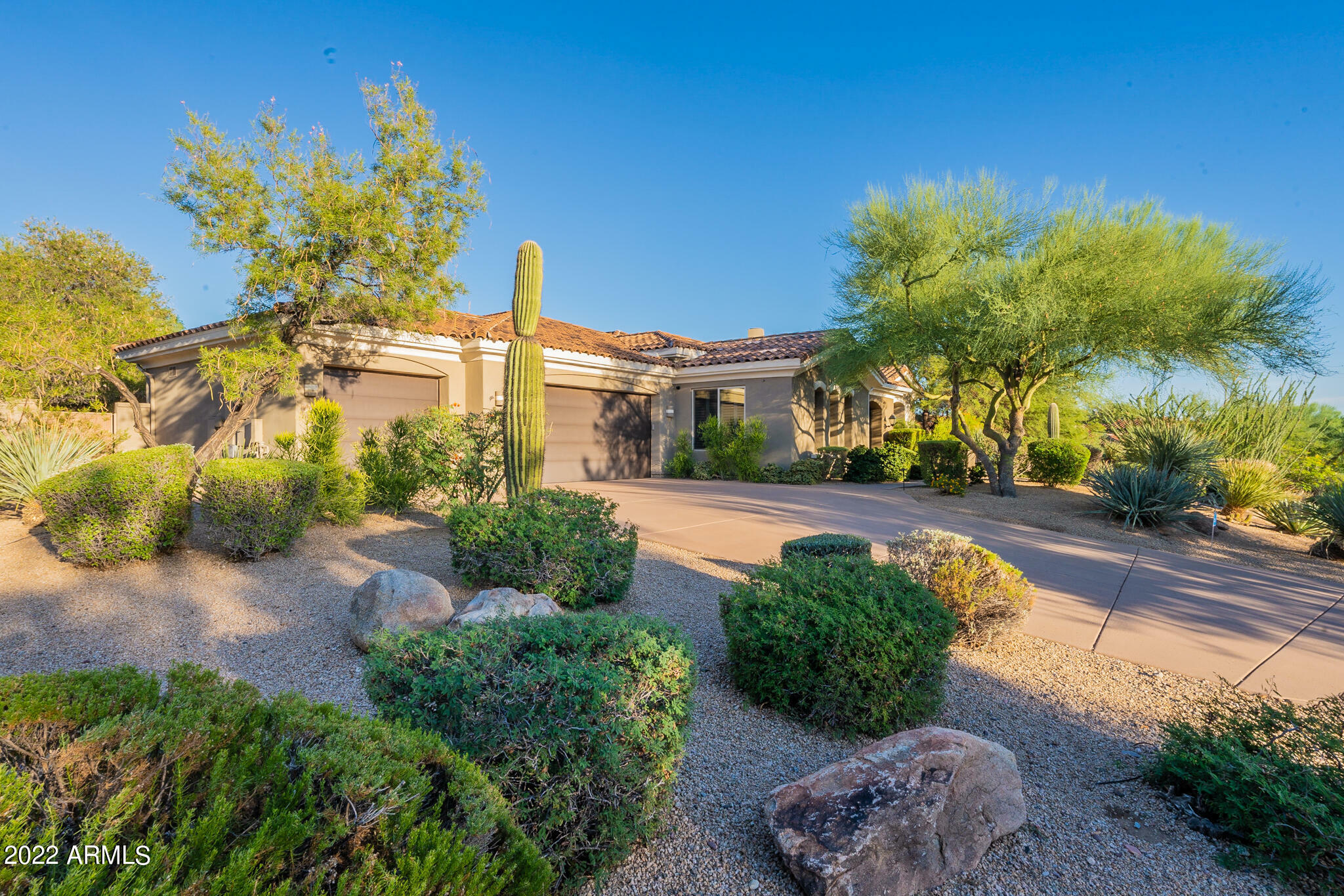 Property Photo: 19947 N 94th Way AZ 85255