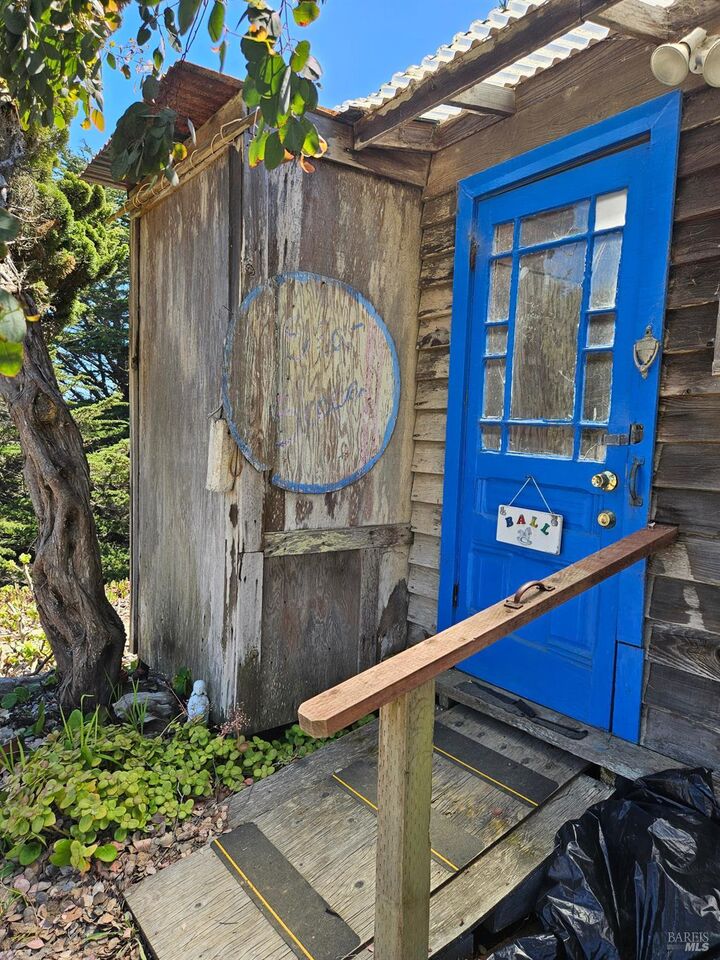 Property Photo:  320 Driftwood Avenue  CA 94923 