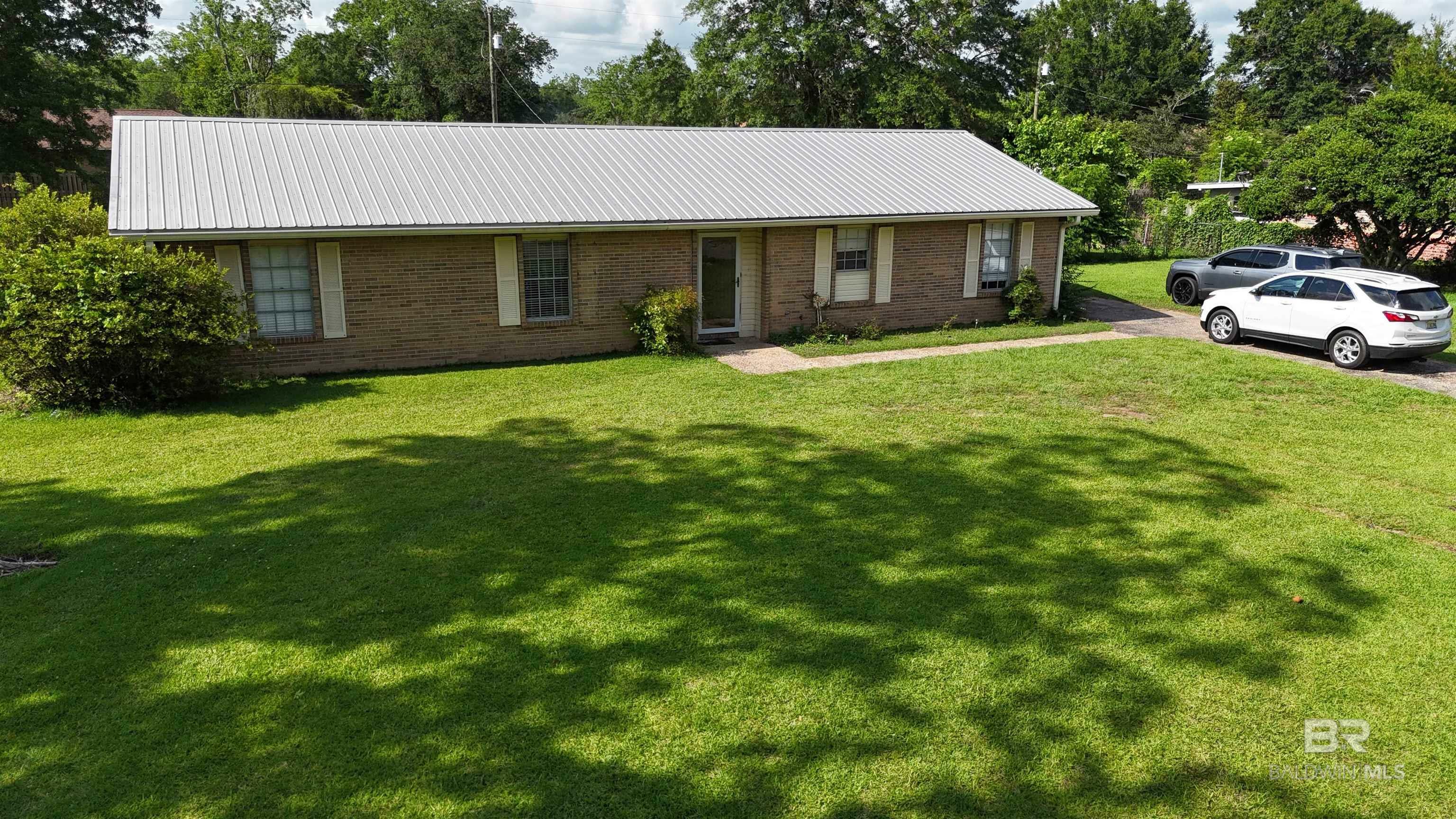 Property Photo: 615 Pedigo Avenue AL 36535