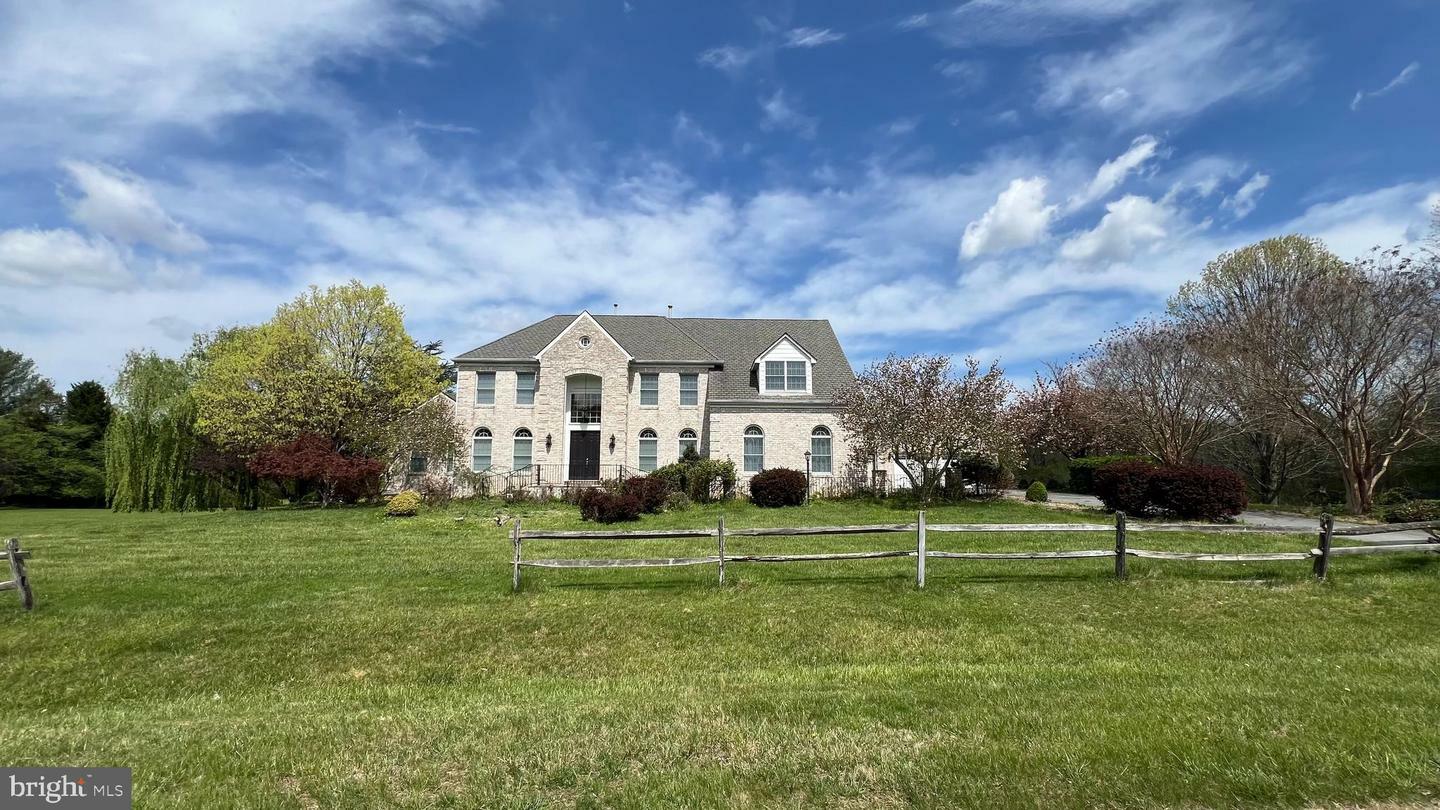 16200 Bellingham Drive  Darnestown MD 20874 photo