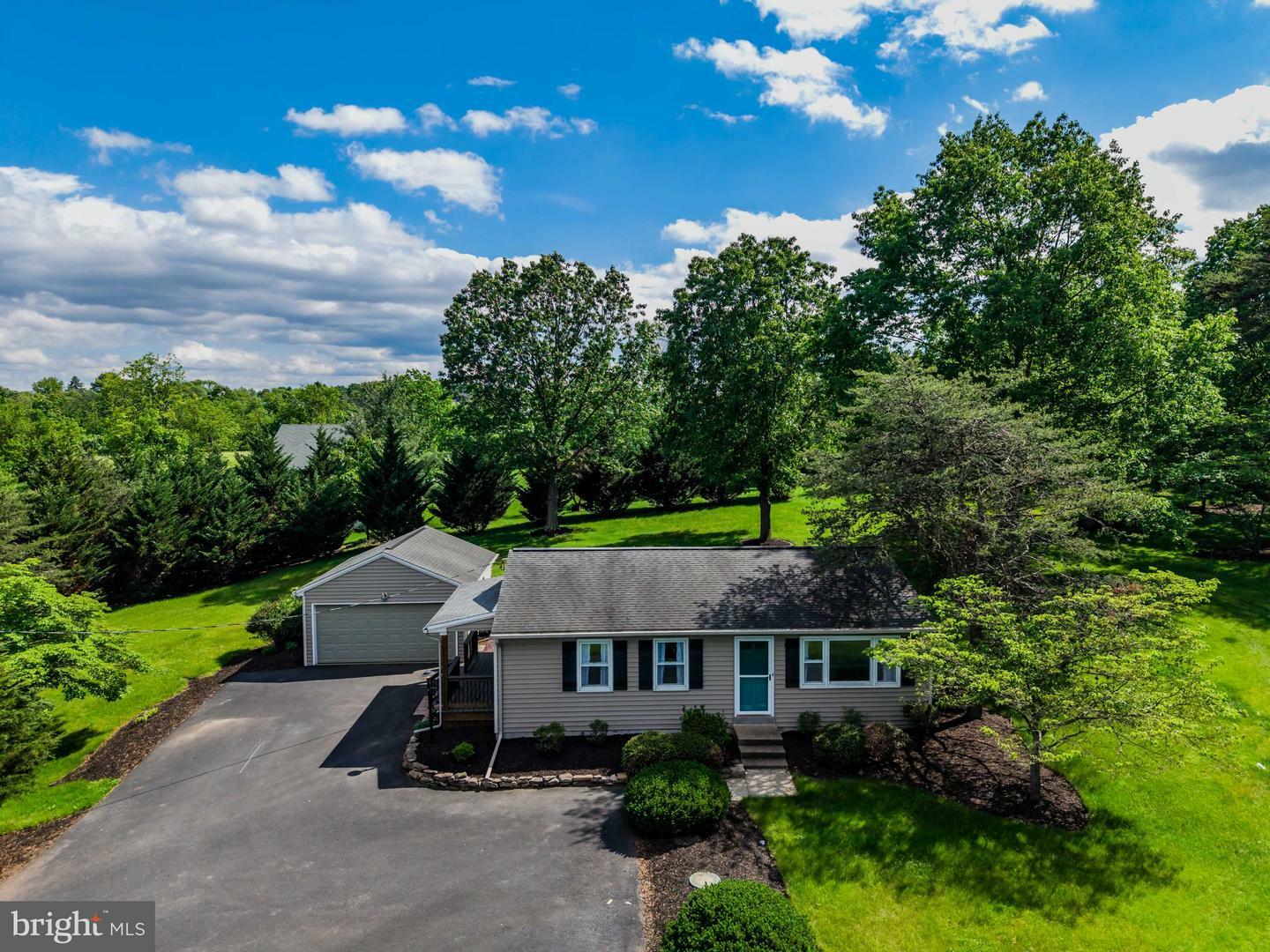Property Photo: 7729 Wertzville Road PA 17013