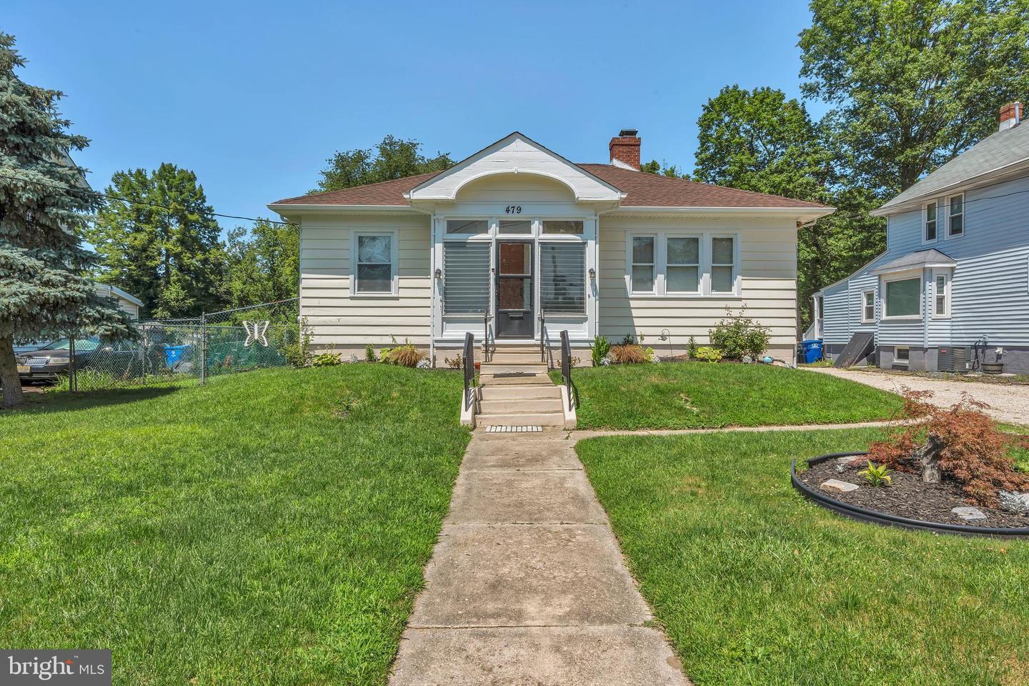 Property Photo:  479 N Church Street  NJ 08057 