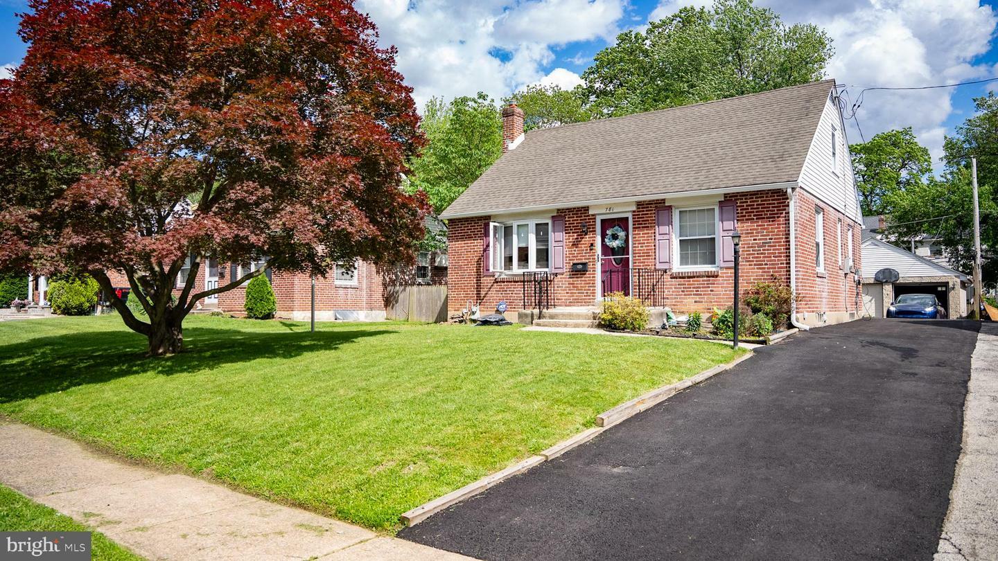 Property Photo: 781 Bradford Terrace PA 19064