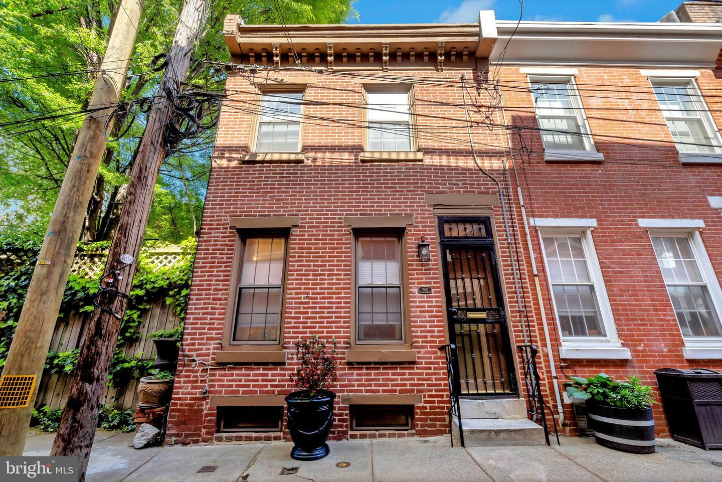 750 S Randolph Street  Philadelphia PA 19147 photo