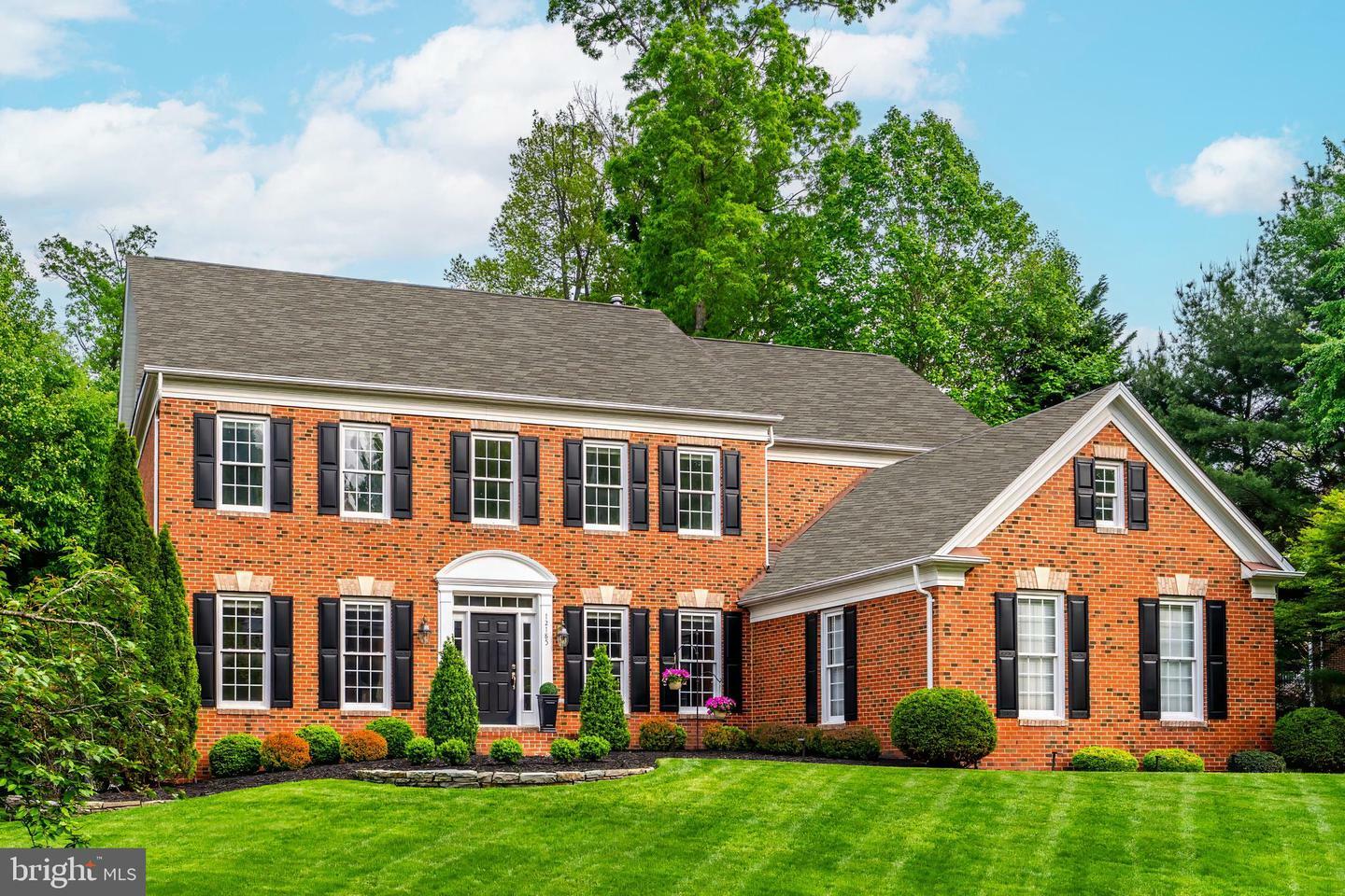 Property Photo: 12185 Wild Horse Drive VA 22033