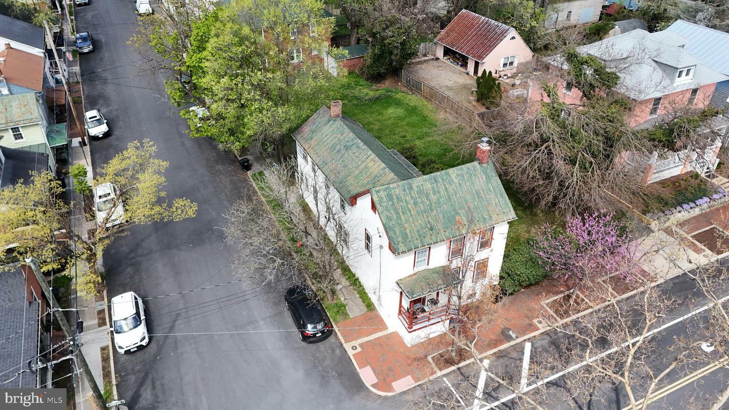 Property Photo: 619 S Cameron Street VA 22601