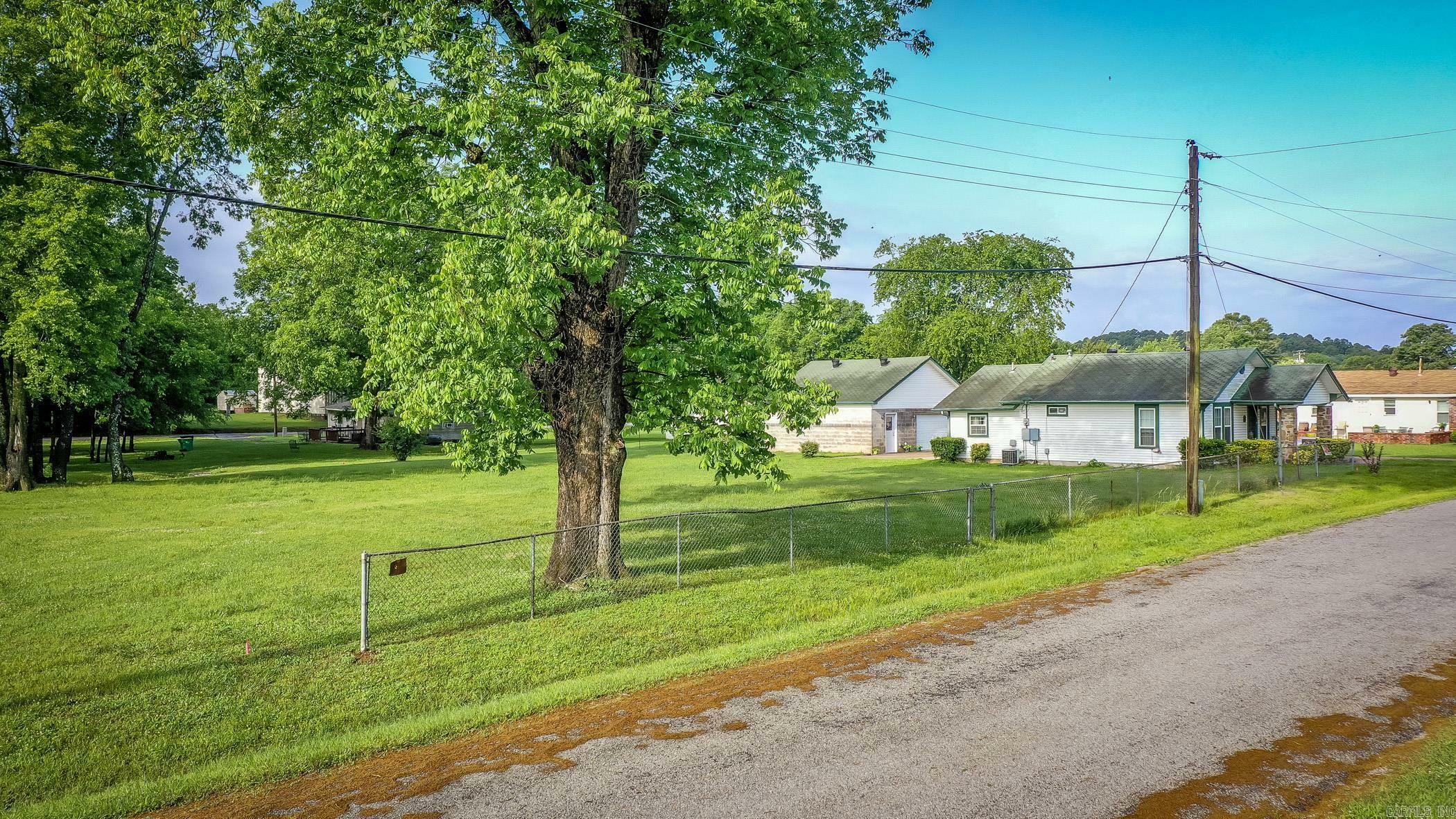 Property Photo: 21105 Nowlin Street AR 72135