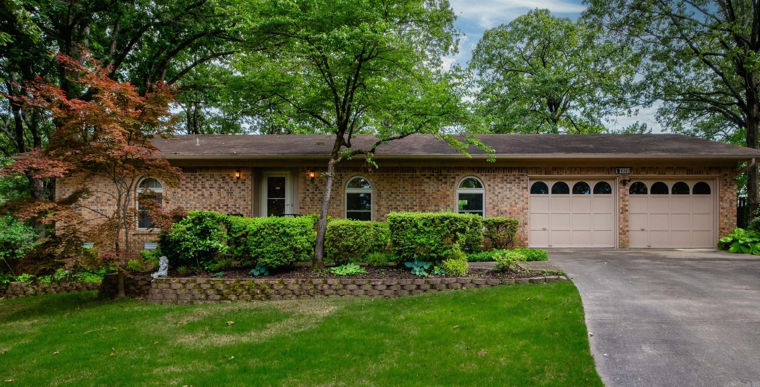 Property Photo: 1312 Winnebago Drive AR 72116