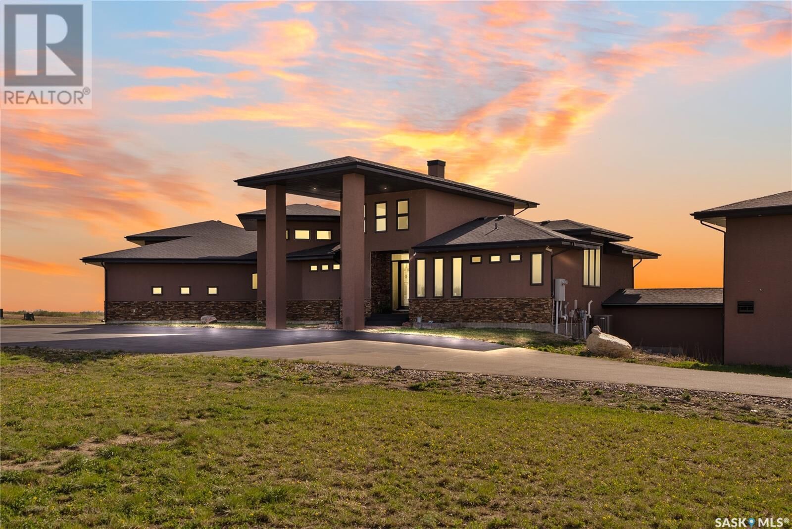 Property Photo:  212 Bergheim Road  SK S7A 0A1 